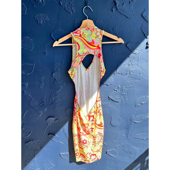 groovy mini dress - Picture 4 of 6